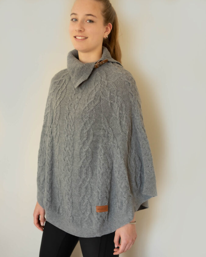 Poncho Emily Lamswol